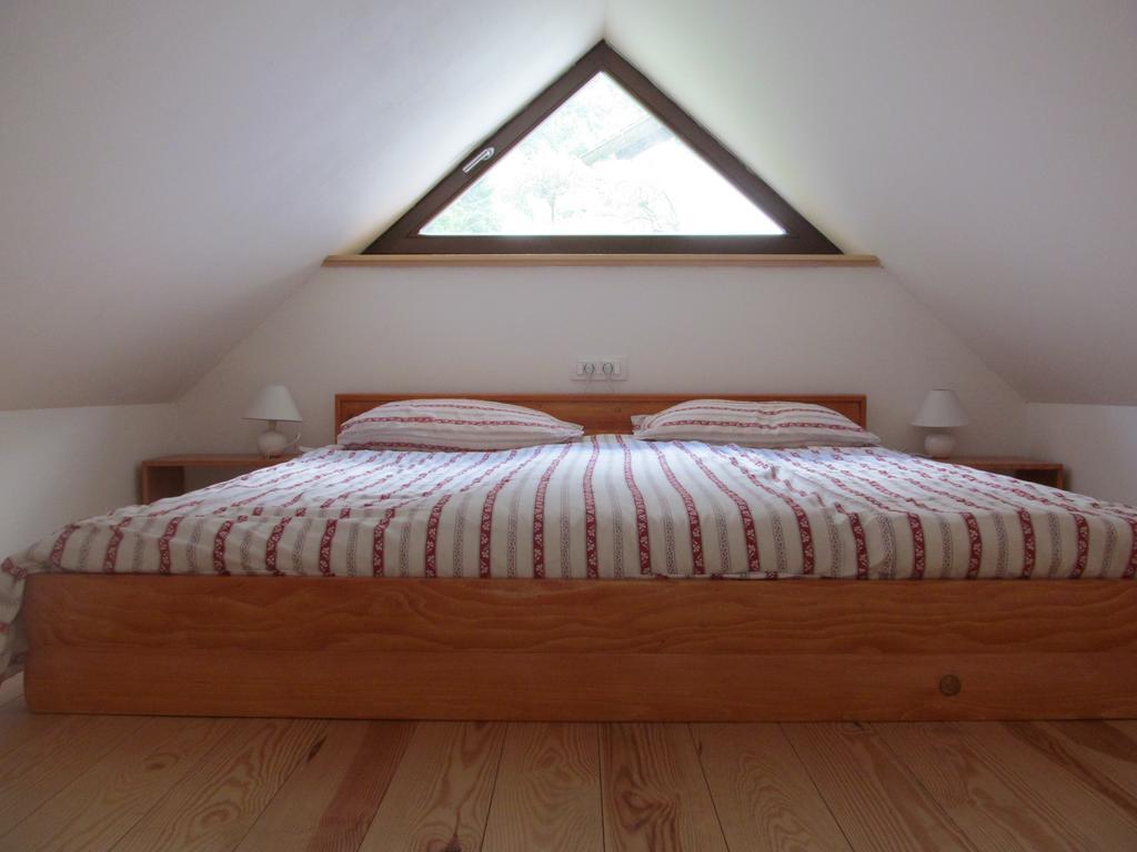 Apartment Sever Idrija Pokoj fotografie